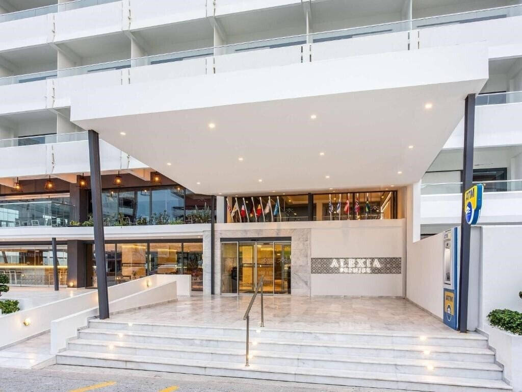 Панорама Mercure Rhodes Alexia & SPA (ex. Alexia Premier City Hotel, Mercure Alexia Hotel) 4*