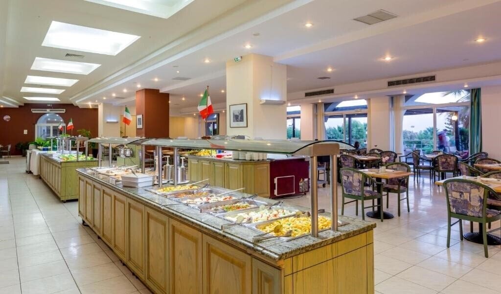 Панорама Olympos Beach Hotel 4*