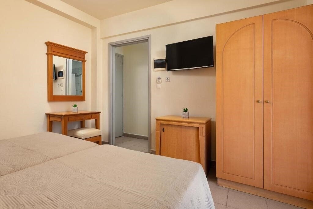 Панорама City Plus Hotel (ex. Costa Park City Hotel) 2*