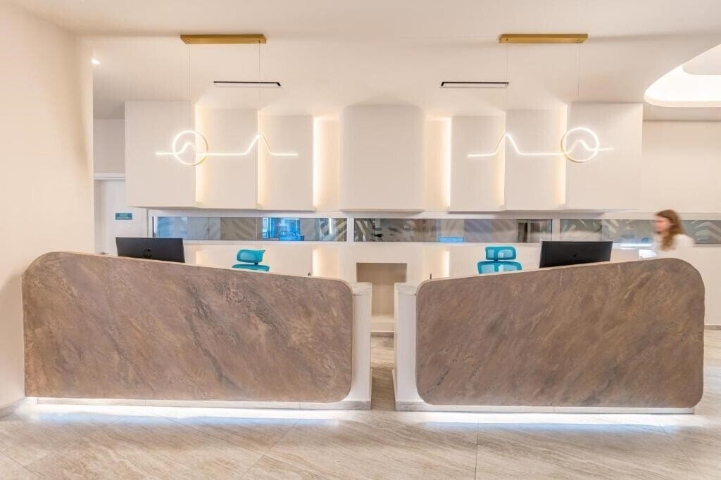 Территория Rhodes Arte City Hotel 4*