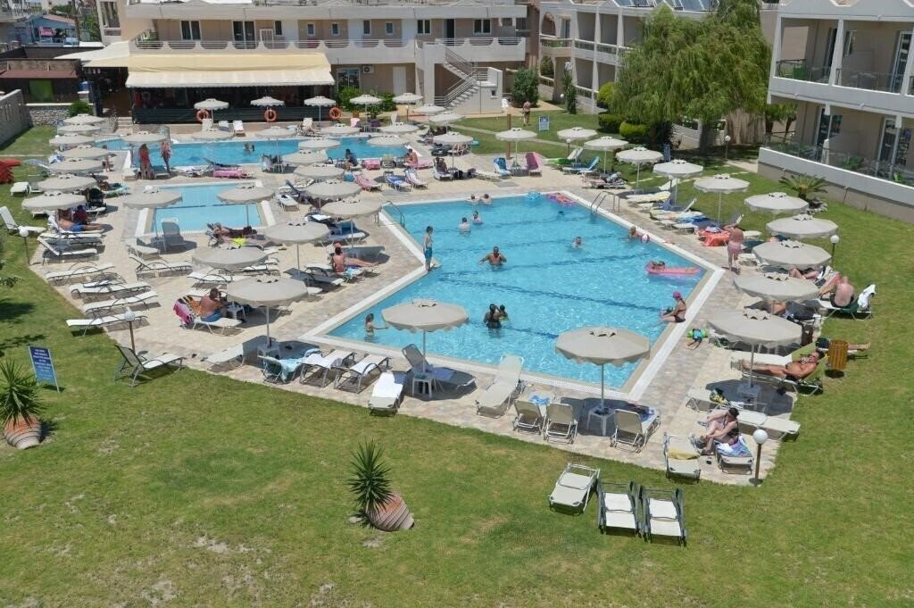 Территория Emerald (Ialyssos) 3*