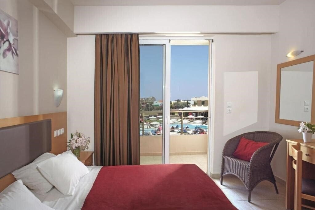 Апартаменты Emerald (Ialyssos) 3*