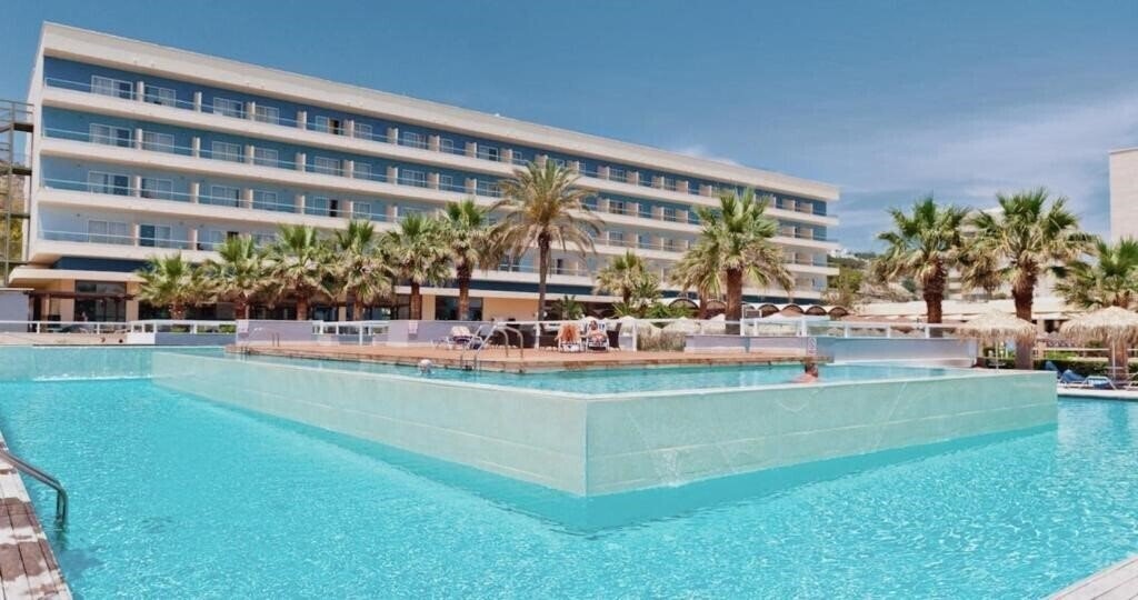 Территория Blue Sea Beach Resort 4*