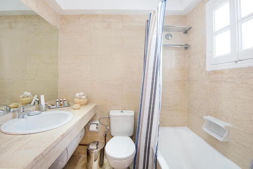 Апартаменты Lindos Harmony Suites 4*