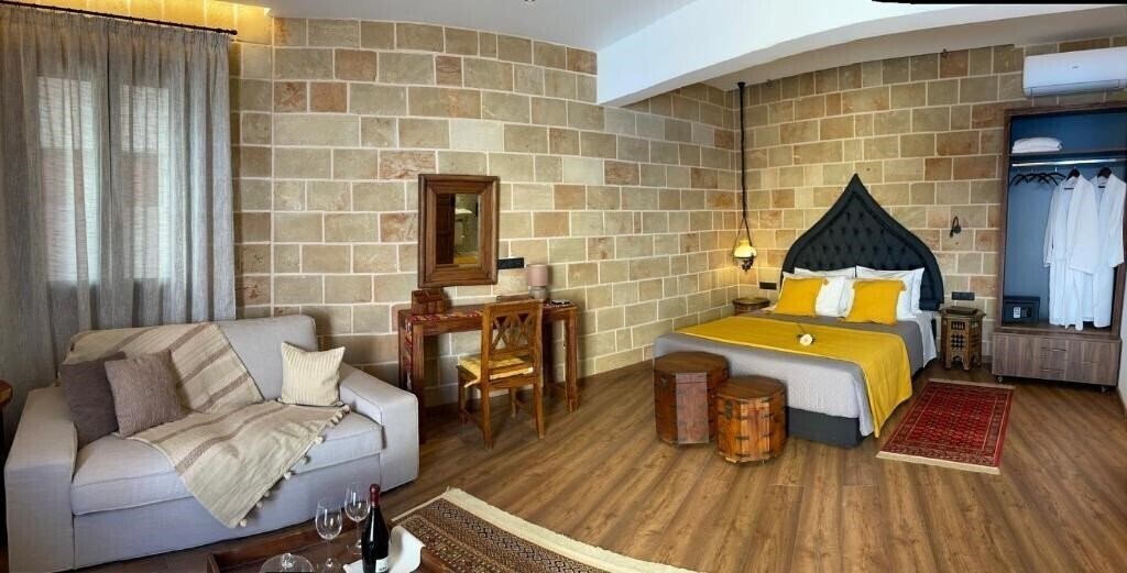 Панорама Utopia Luxury Suites 4*