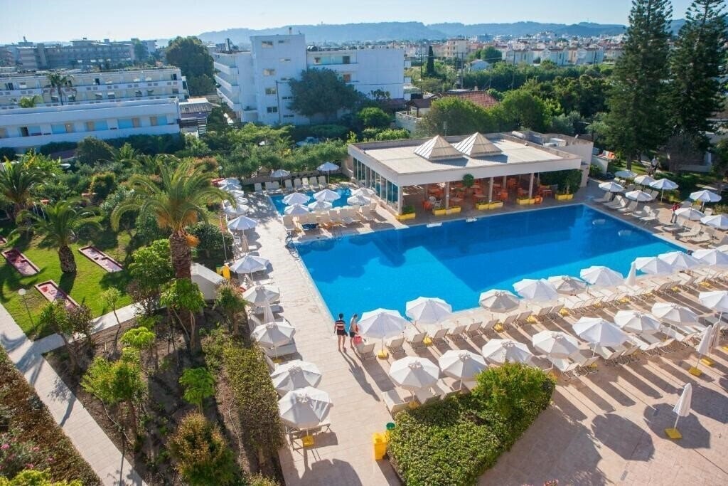 Панорама Ialyssos Bay Hotel (ex. Ialyssos Bay Suneo Club Hotel ) 4*