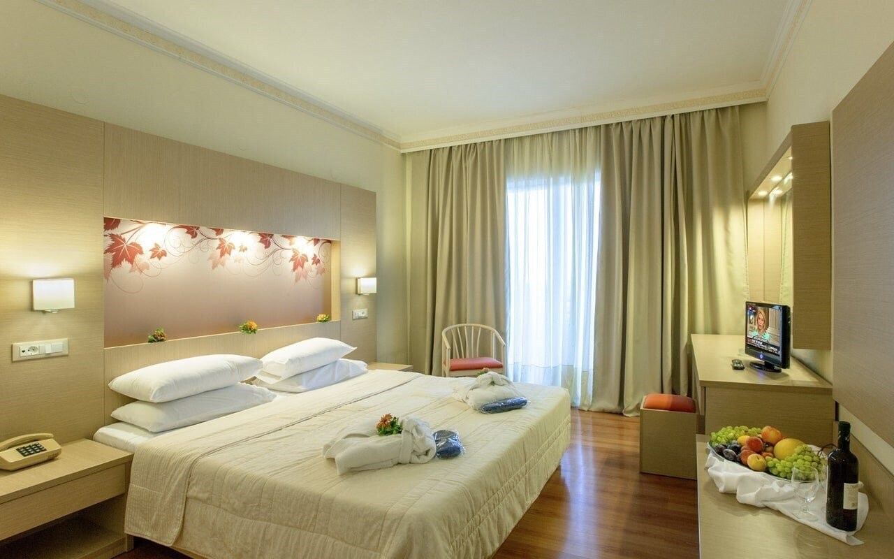 Территория Marianna Palace Hotel 4*