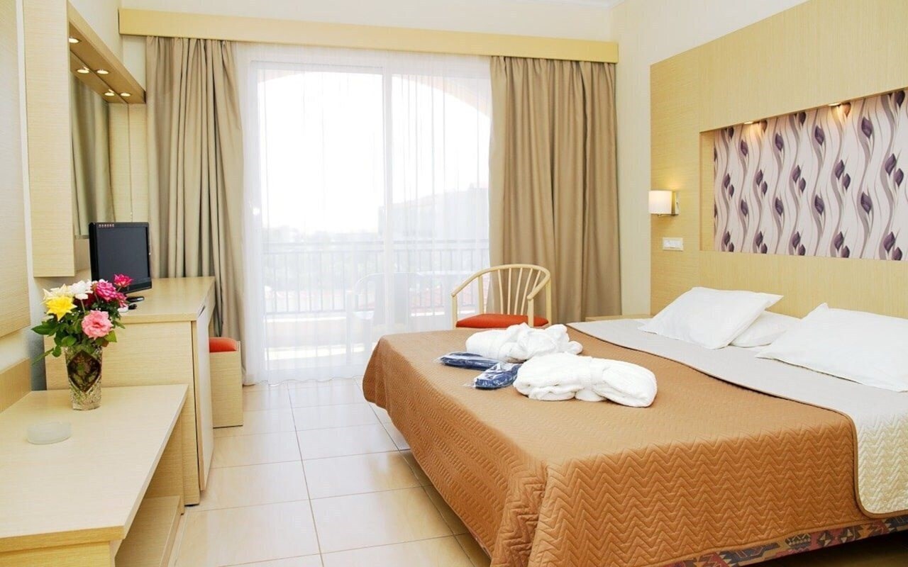 Апартаменты Marianna Palace Hotel 4*