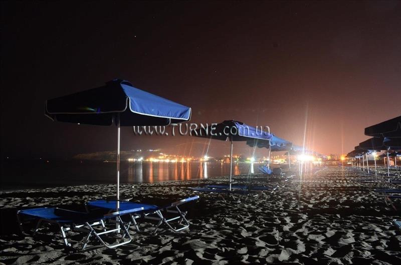 Апартаменти 12 Villas Apts 4*