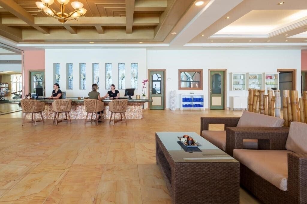 Вид Atrium Prestige Thalasso SPA Resort & Villas 5*