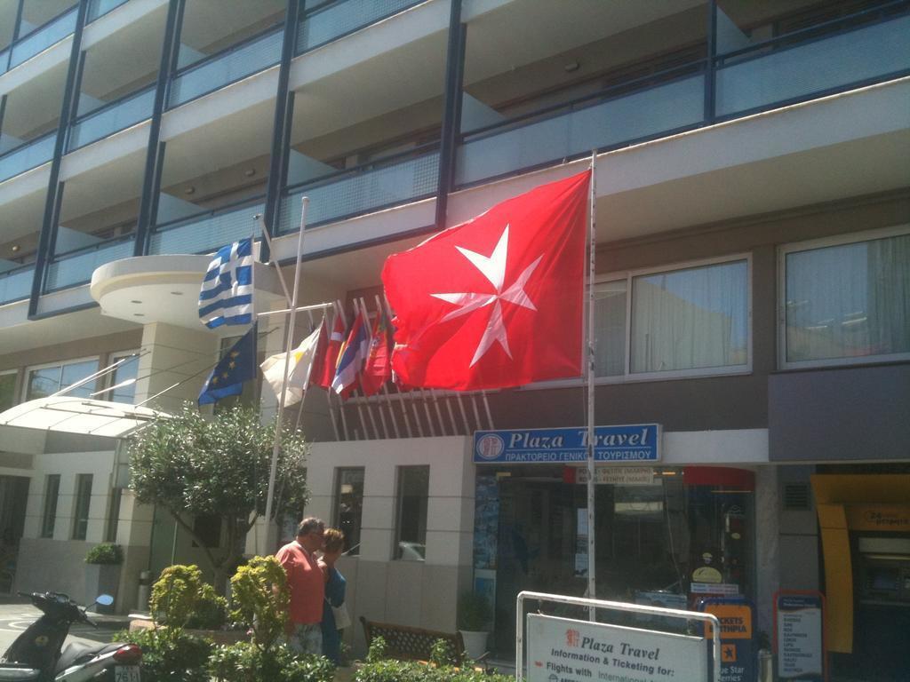 Апартаменти Best Western Plaza 4*