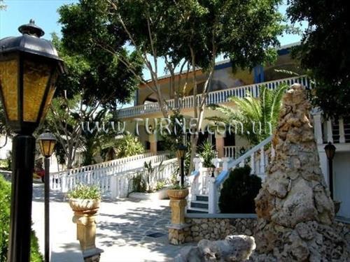 Картинка Pefkos Garden 3*