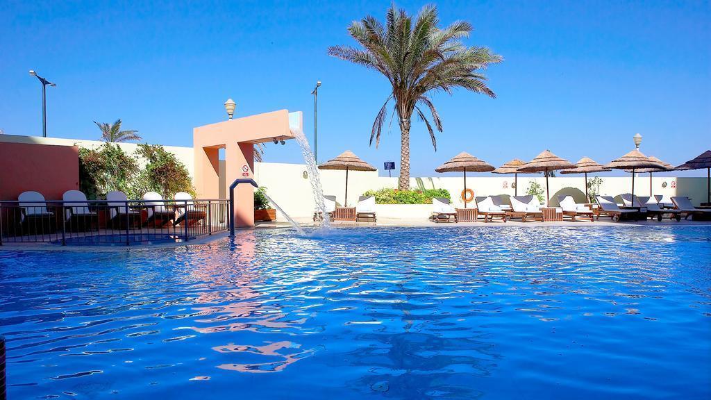 Панорама Blue Sky City Beach Hotel 4*