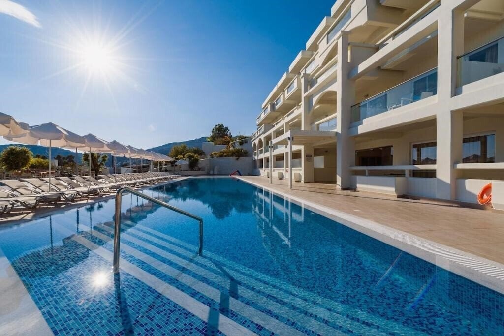 Апартаменты Lindos White Hotel & Suites 4*