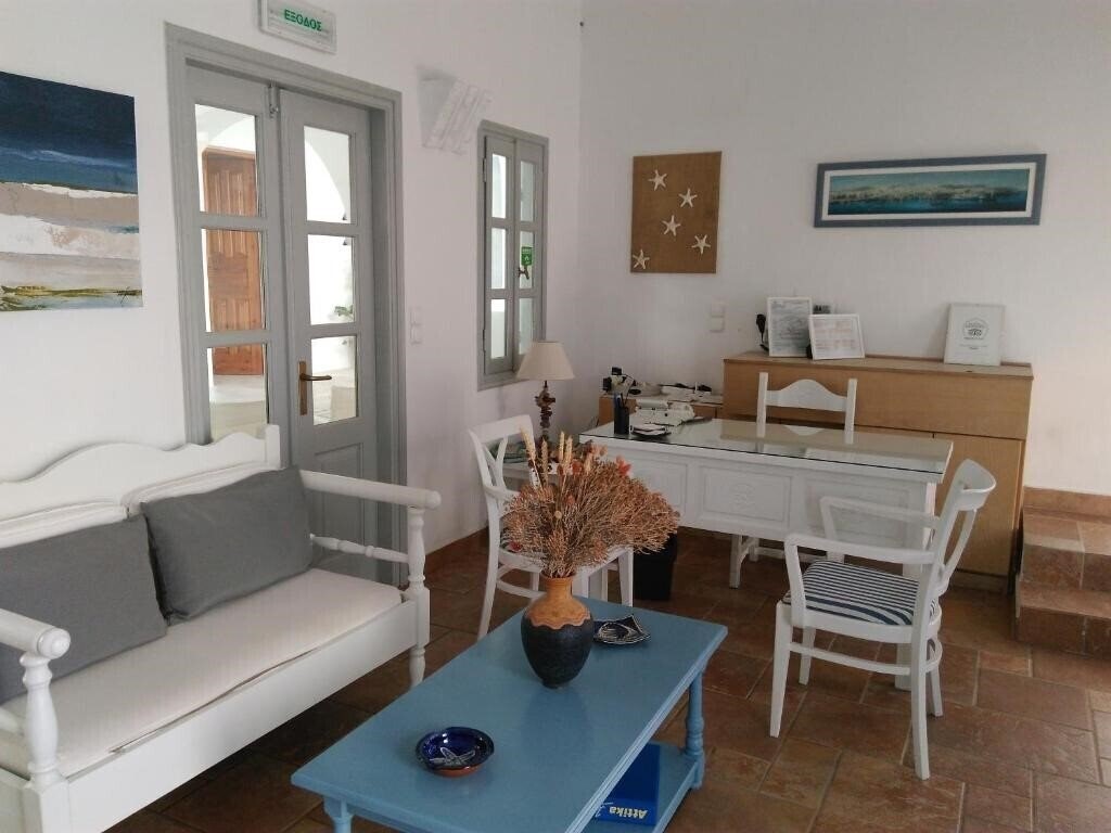 Вид Roussos Beach Hotel 3*