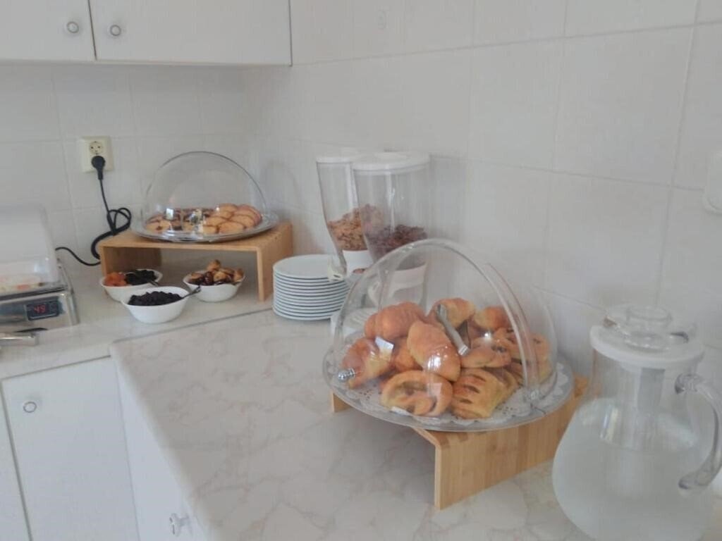 Панорама Roussos Beach Hotel 3*