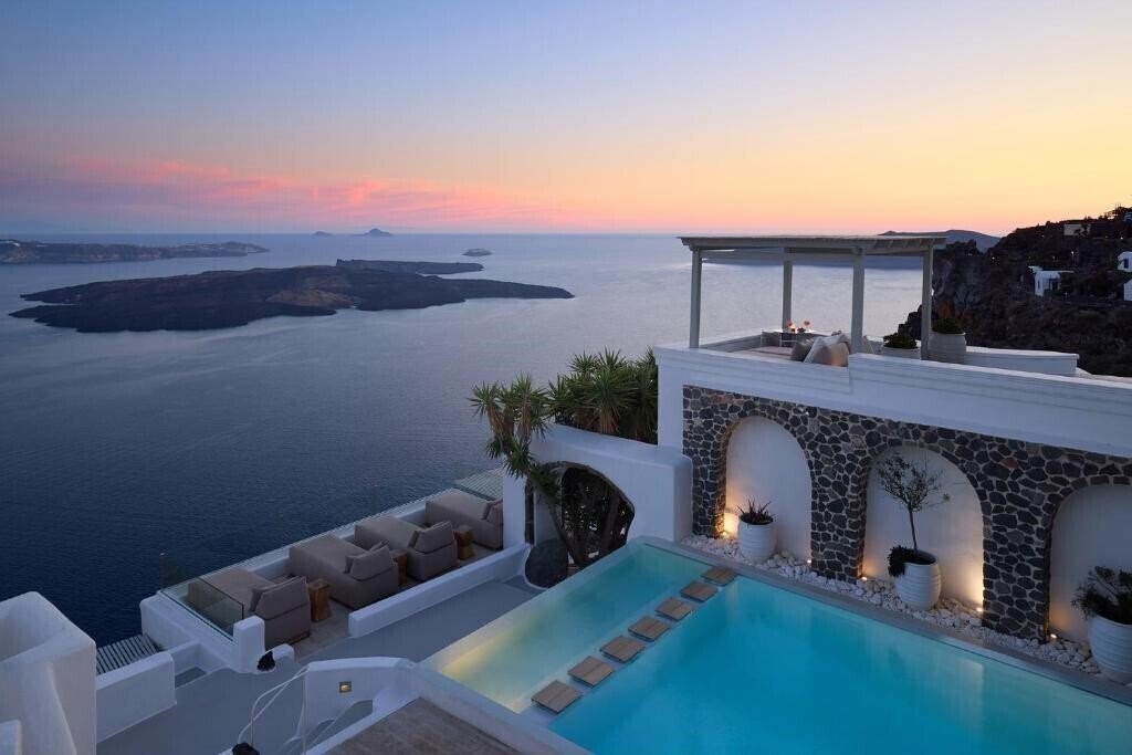 Отель Iconic Santorini Hotel 5*