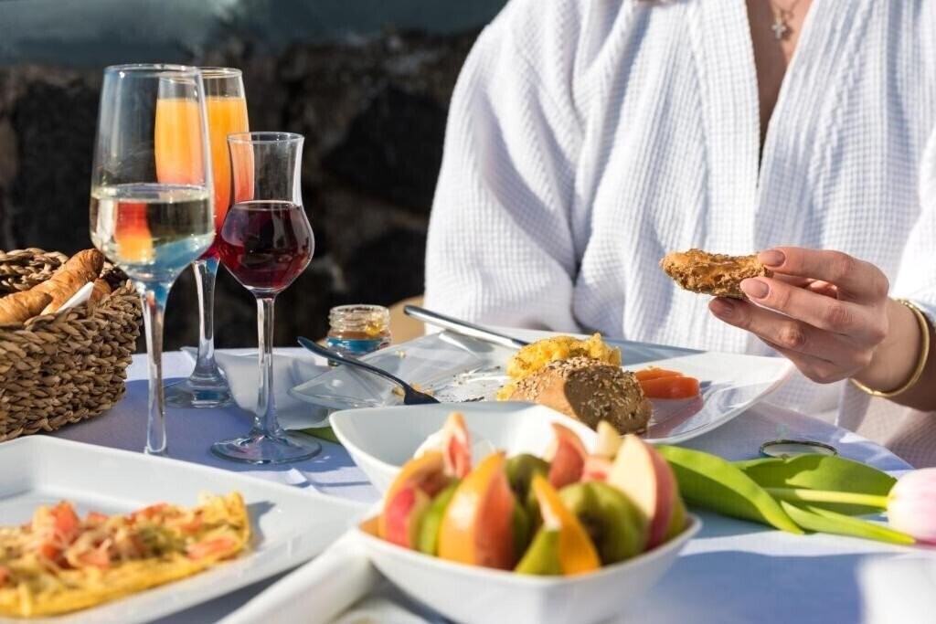 Панорама Adamant Suites 4*