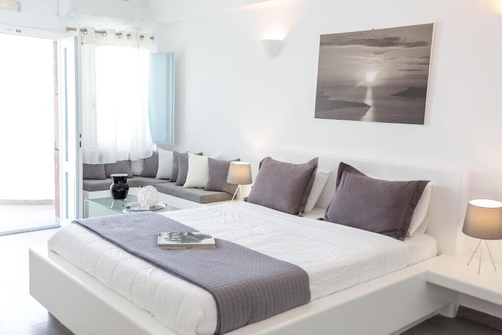 Апартаменты Dreaming View Suites Hotel 3*