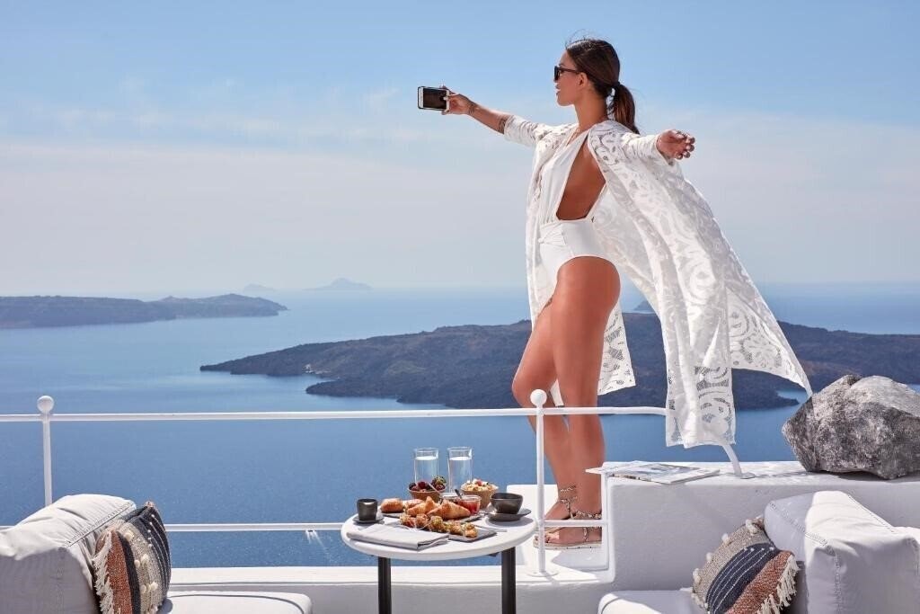 Апартаменты Cosmopolitan Suites 4*