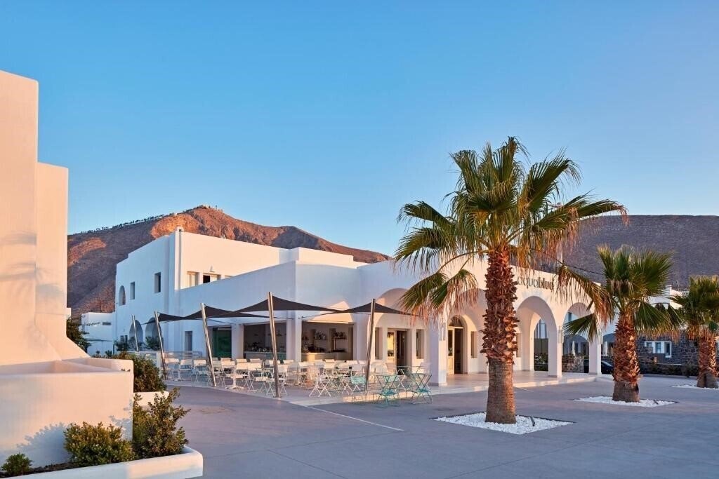 Вид Aqua Blue Hotel Santorini 4*