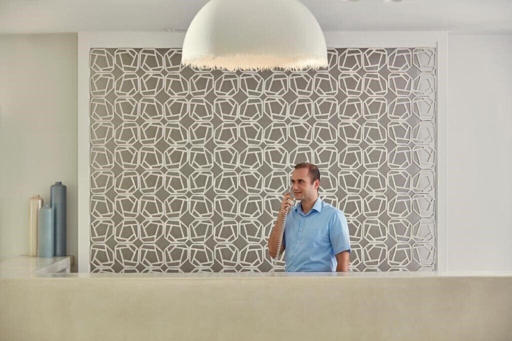 Территория Aqua Blue Hotel Santorini 4*