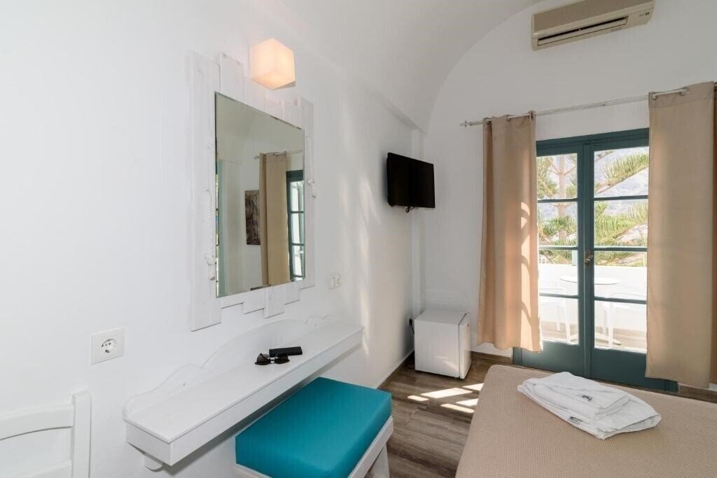 Панорама Iris Boutique (ex. Alitana Boutique) 3*