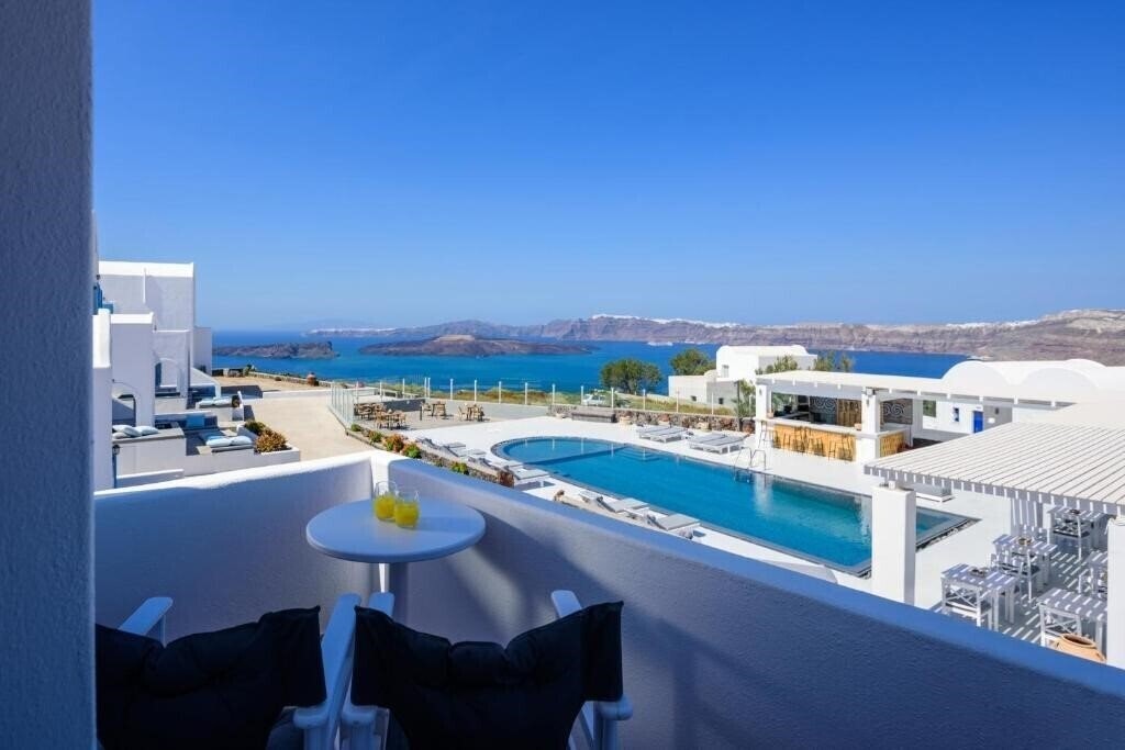 Вид Kalestesia Suites 3*