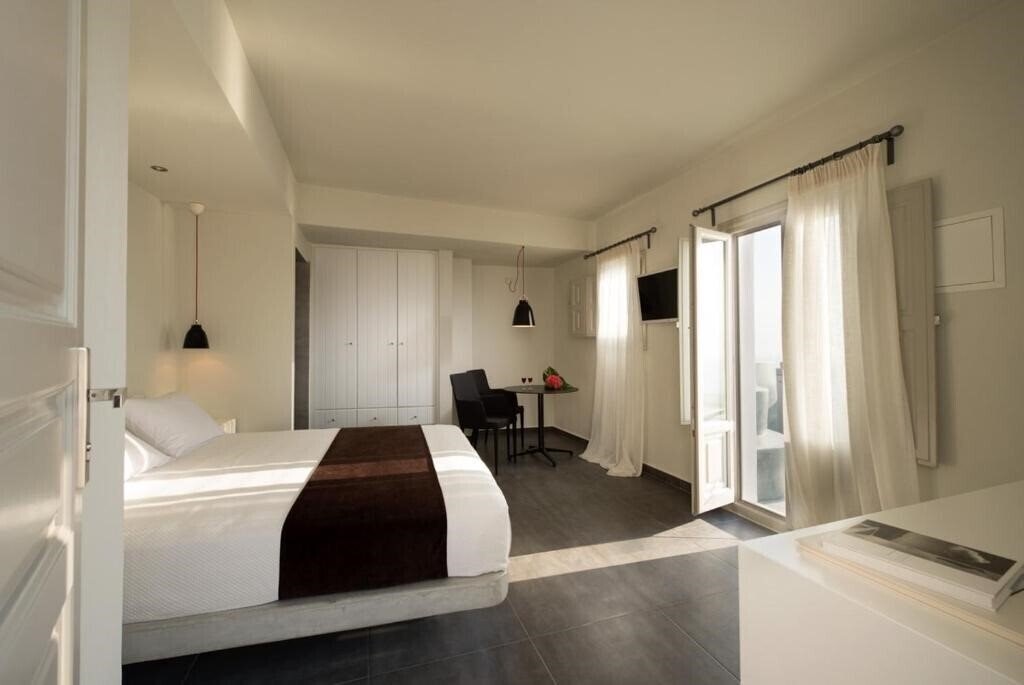 Апартаменты Regina Mare (Imerovigli) 4*