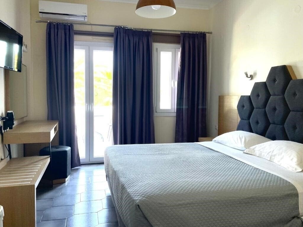 Вид Albatros (Santorini) 4*
