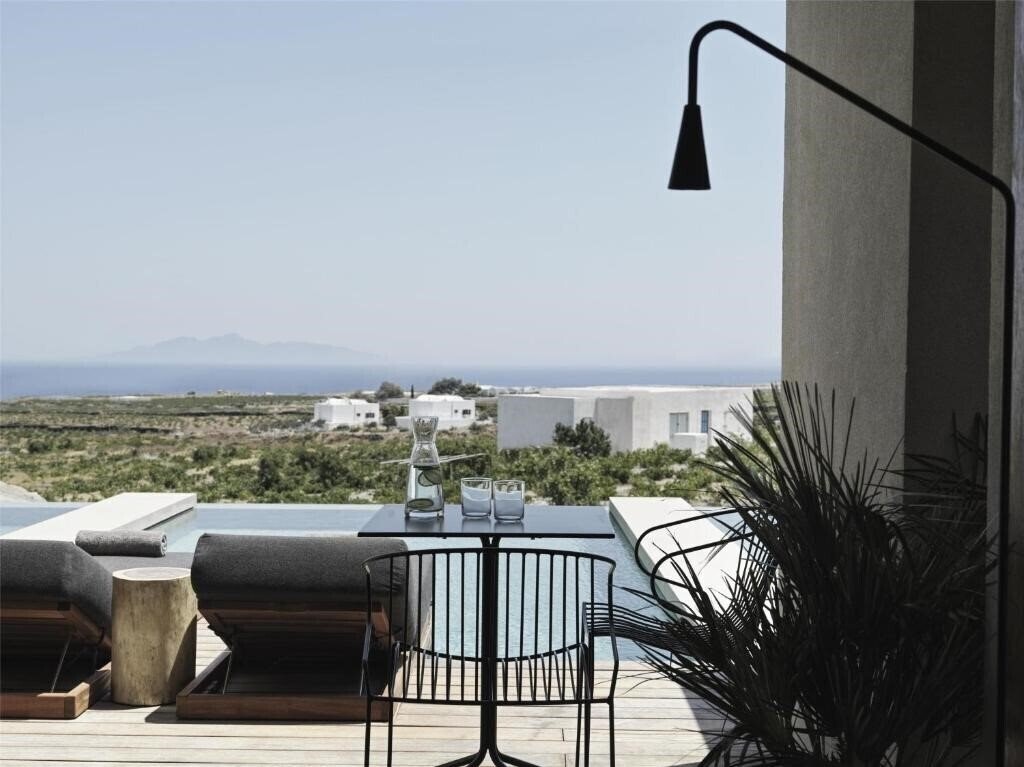 Готель Magma Santorini Resort 4*