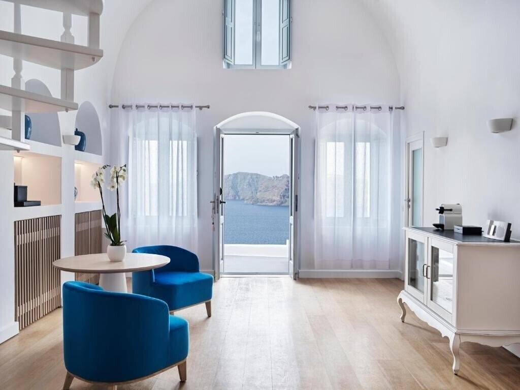 Зображення Katikies Santorini The Leading Hotels of The World Oia 5*