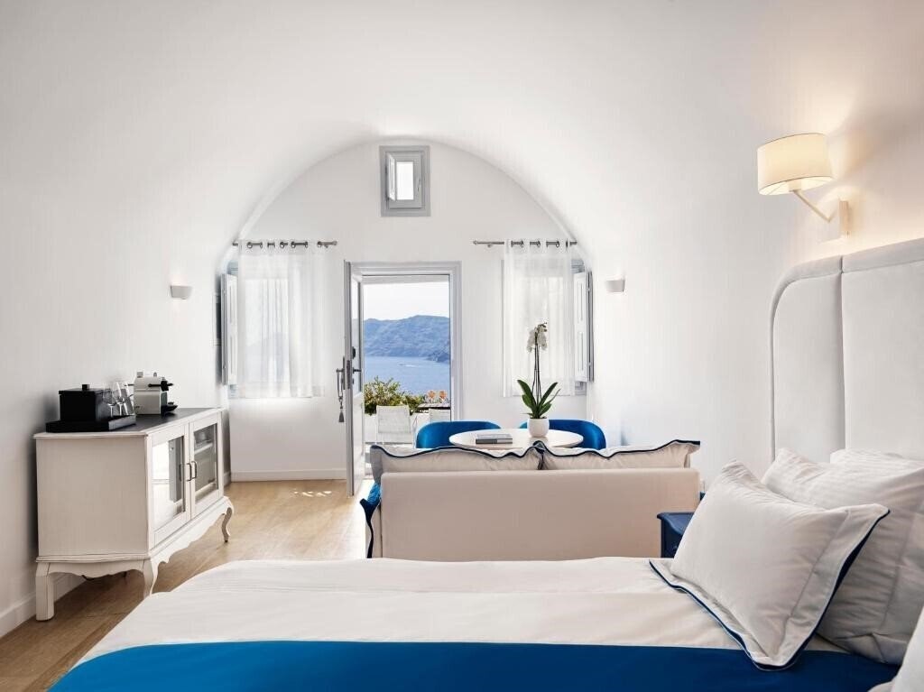 Територія Katikies Santorini The Leading Hotels of The World Oia 5*