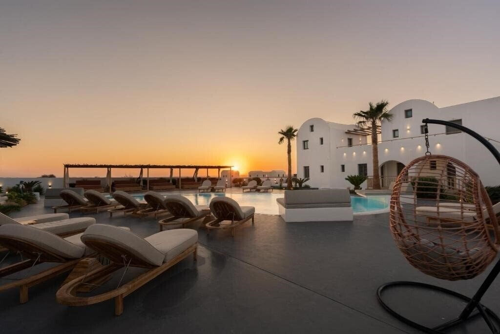 Изображение Amethyst Luxury Suites 4*