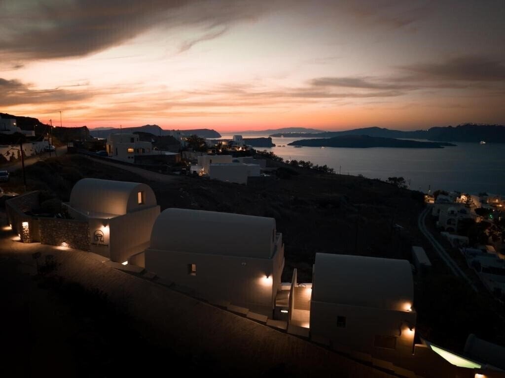 Апартаменты Black Diamond Suites 4*