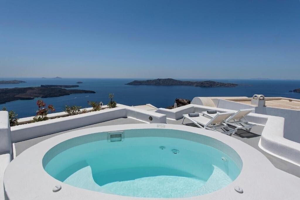 Отель Ananda Suites 4*