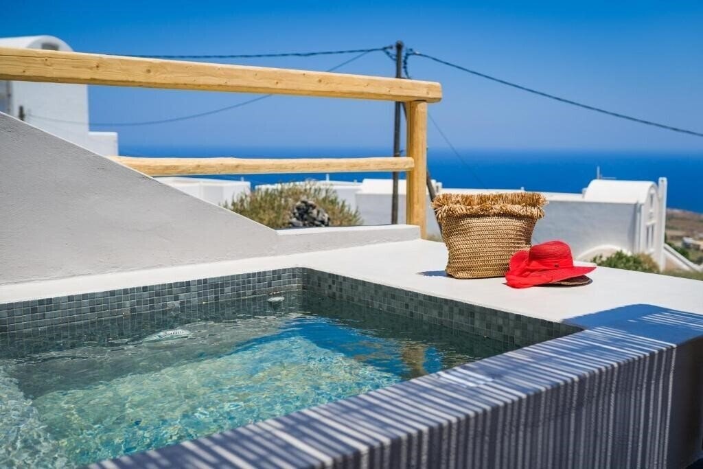 Апартаменти Echo Suites 4*