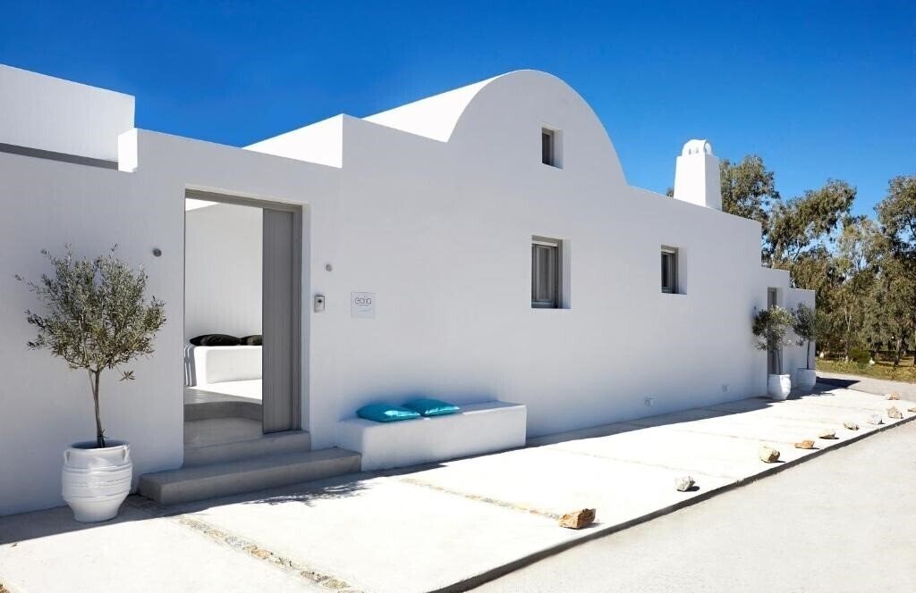 Вид Eolia Kamari Villa 4*