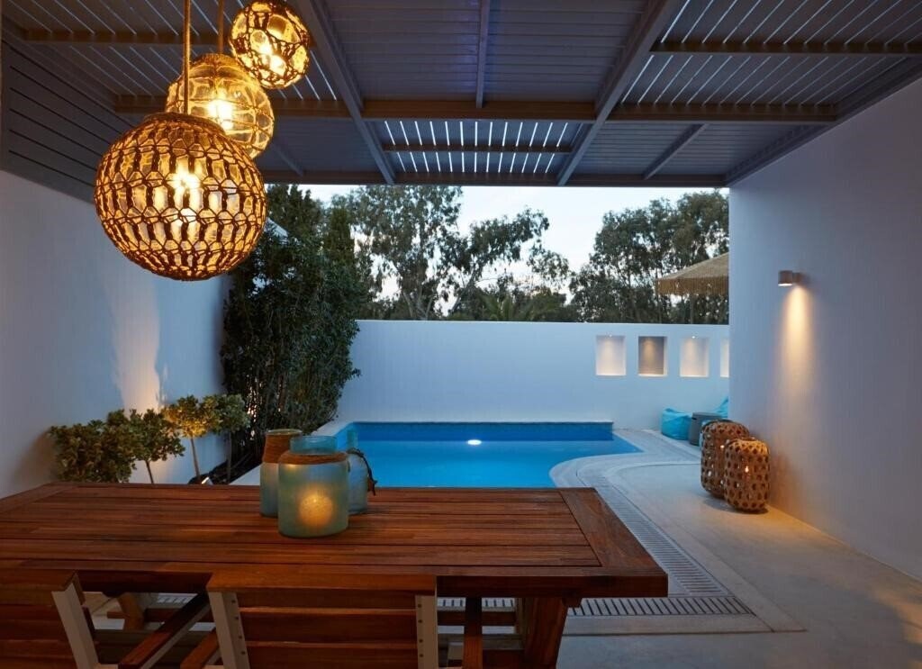 Апартаменти Eolia Kamari Villa 4*