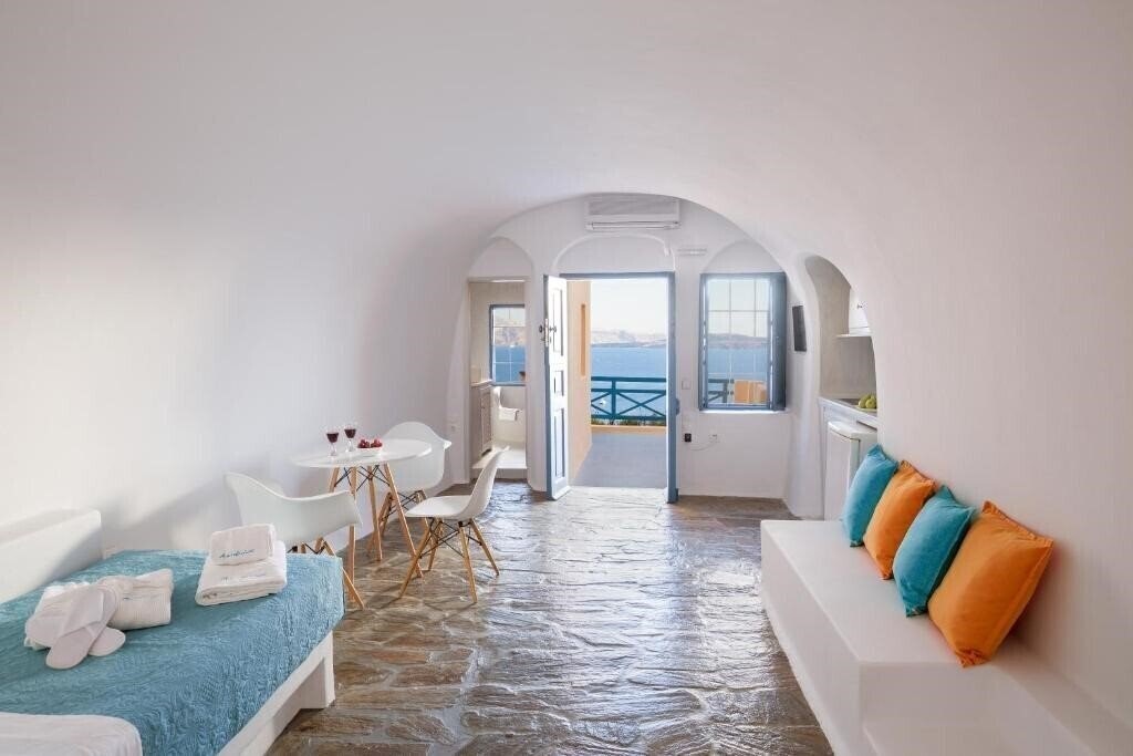 Картинка Horizon Aeifos Suites 4*