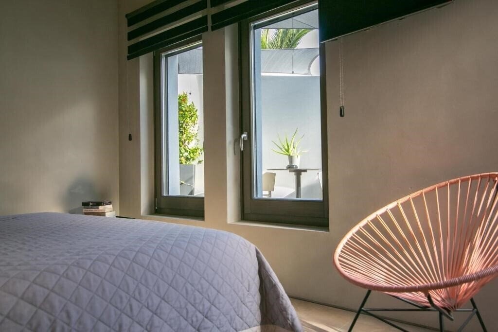 Фото Marquise Suites (Adults Only) 3*