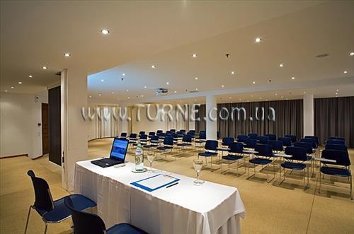 Территория Majestic Hotel 4*