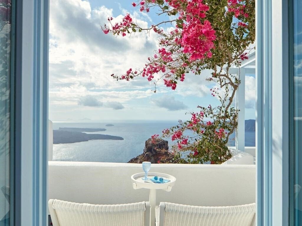 Территория Astra Suites Hotel 5*