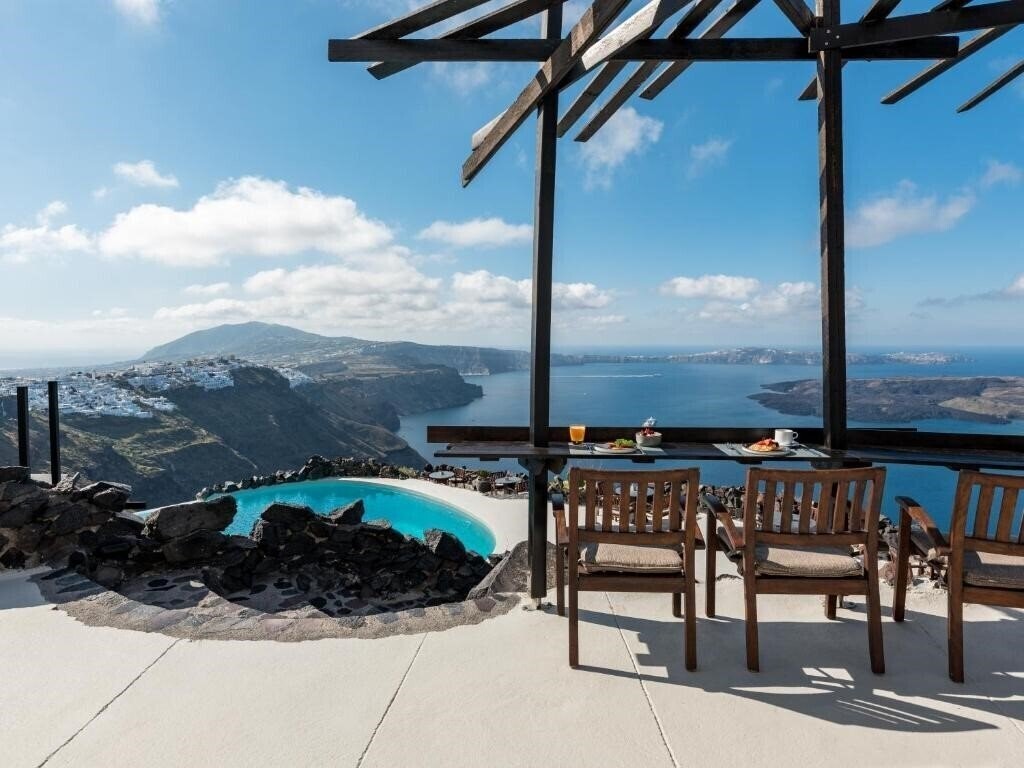 Апартаменти Honeymoon Petra Villas 4*