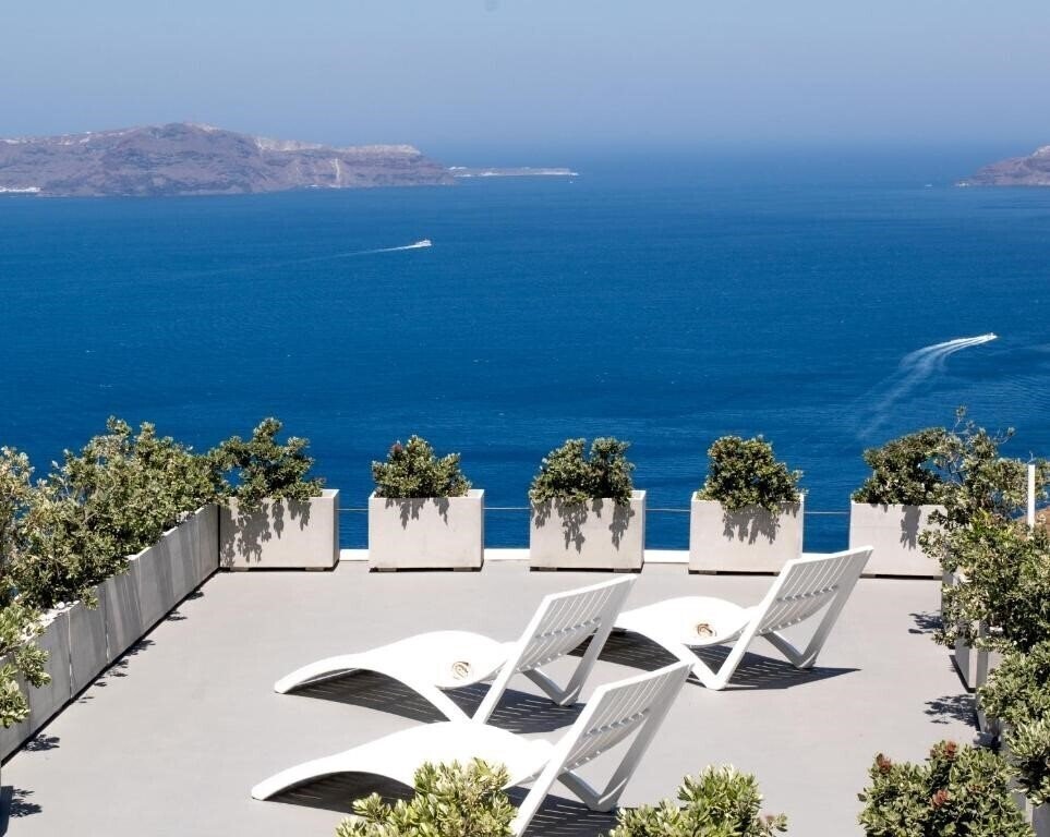Панорама Thireas Hotel Santorini 4*