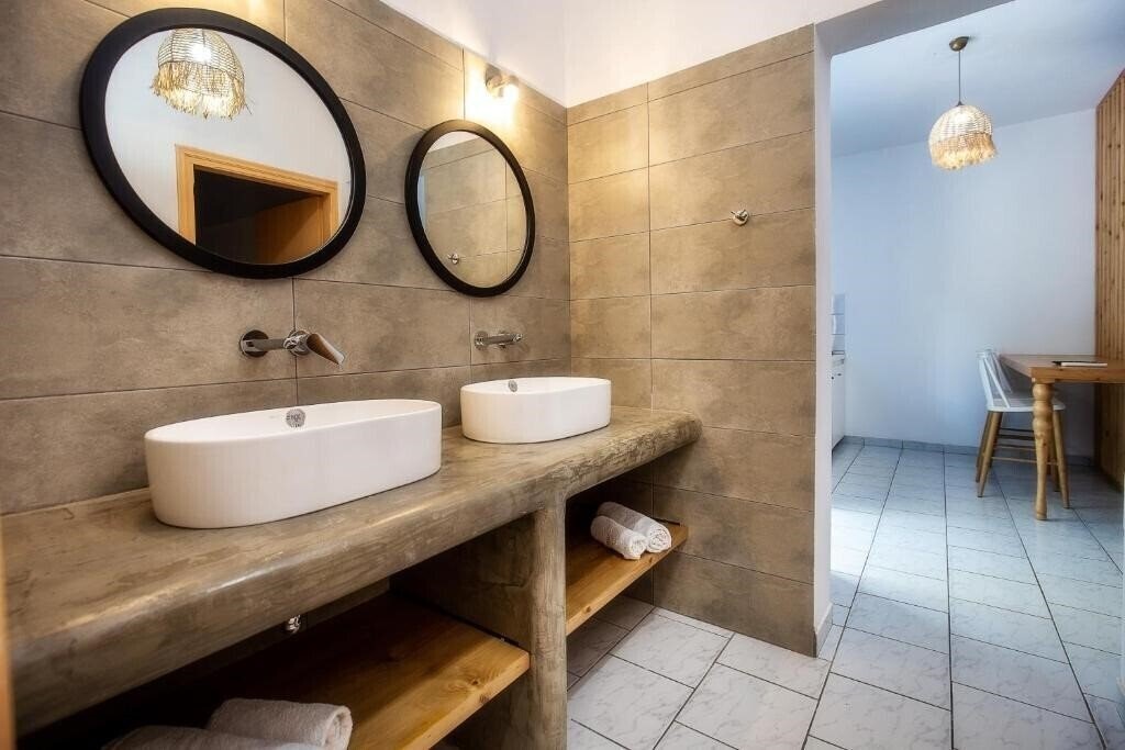 Вид Rodon House Aparthotel 3*