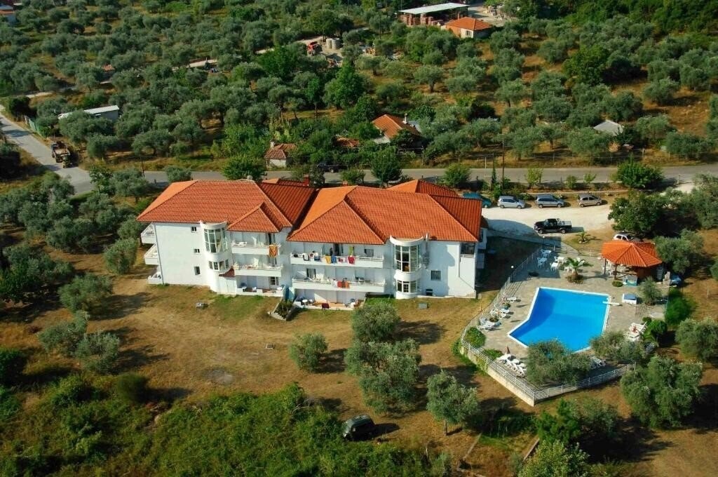 Территория Achillion Hotel 3*