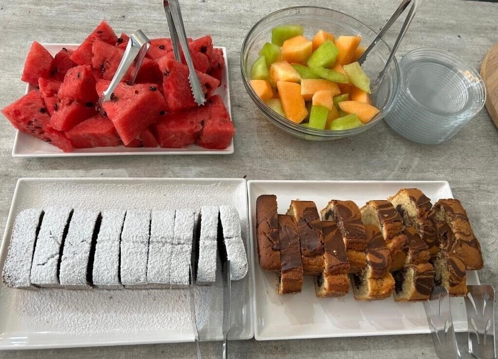 Панорама Aliston Hotel Studios 2*