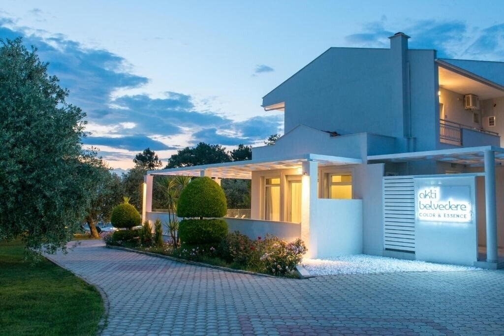 Панорама Akti Belvedere 3*