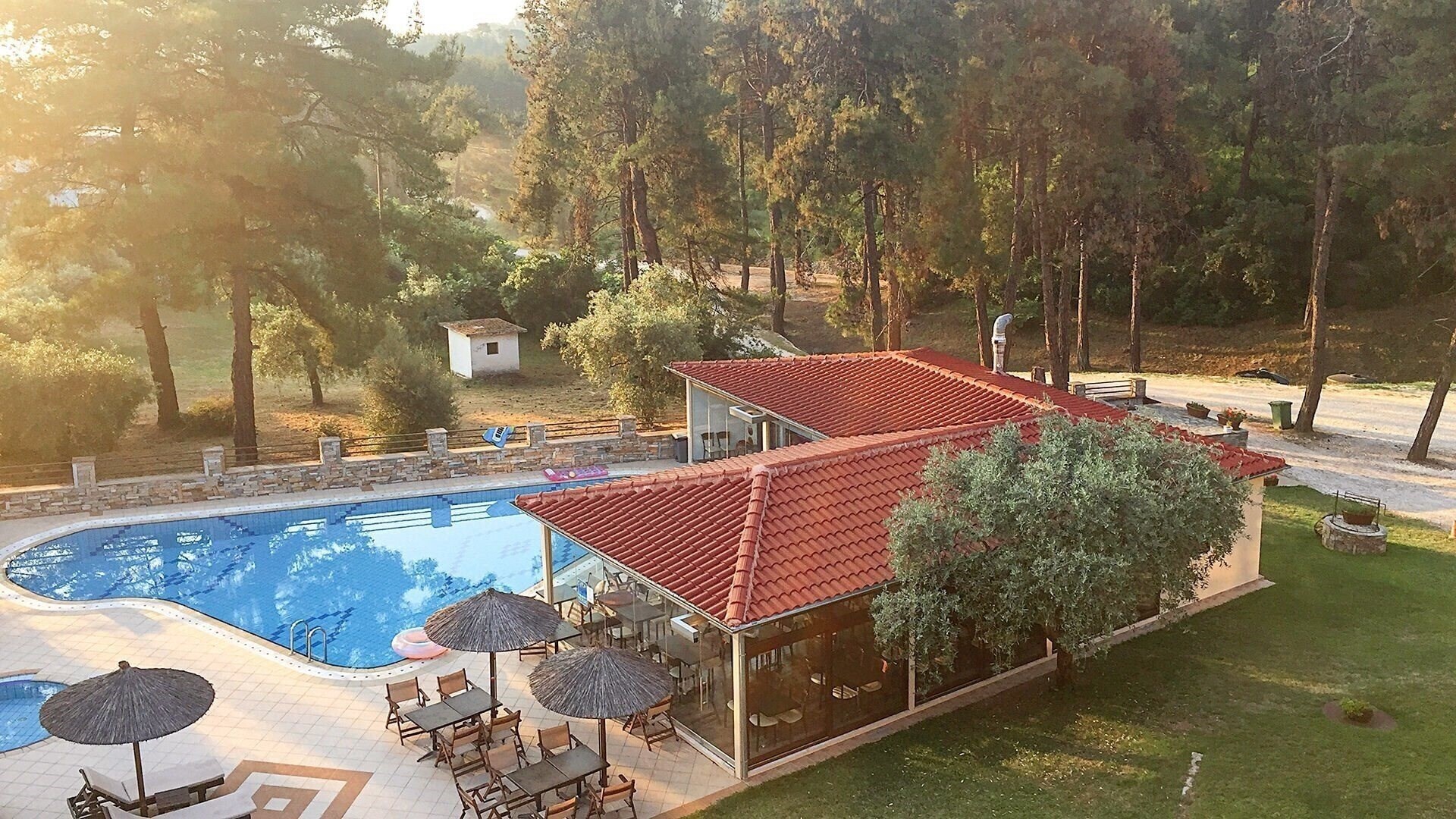 Фотографія Four Season Hotel 3*